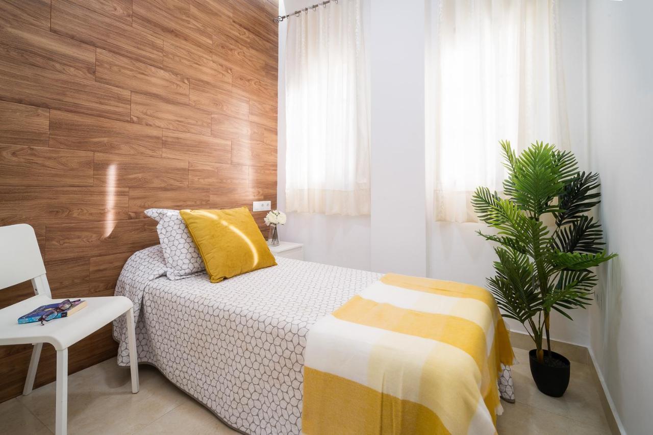 Precioso Apartamento Junto A La Playa 2 푸엔히롤라 외부 사진