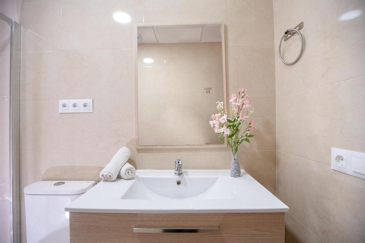 Precioso Apartamento Junto A La Playa 2 푸엔히롤라 외부 사진